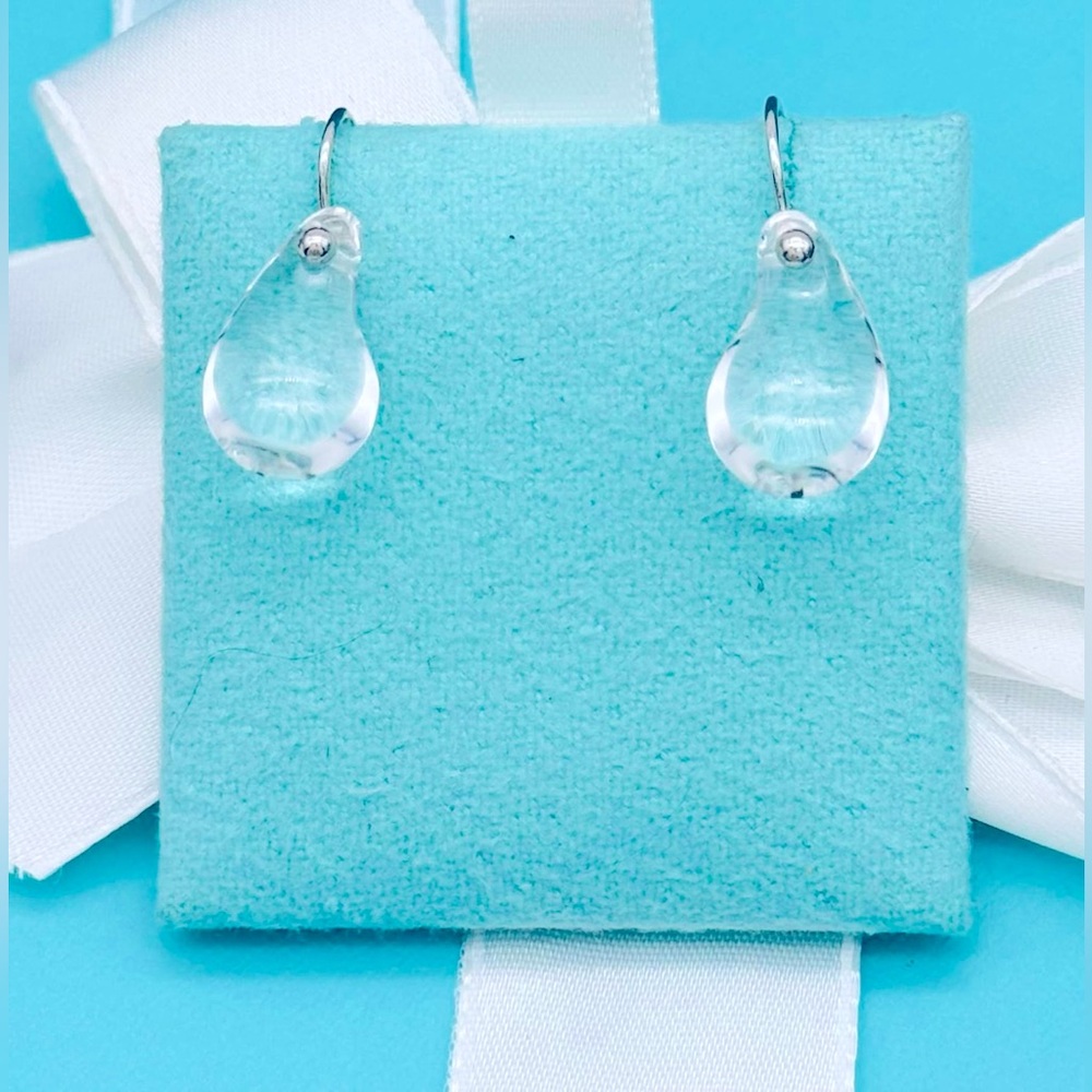 Tiffany & Co Retired Peretti Platinum Teardrop Earrings EUC